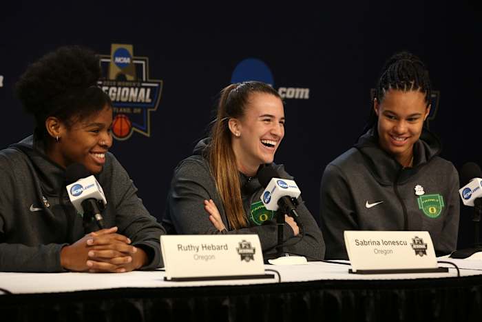 Hebard Sabally Ionescu Oregon